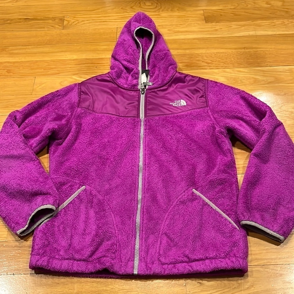 The North face fleece jacket size xlarge (18).